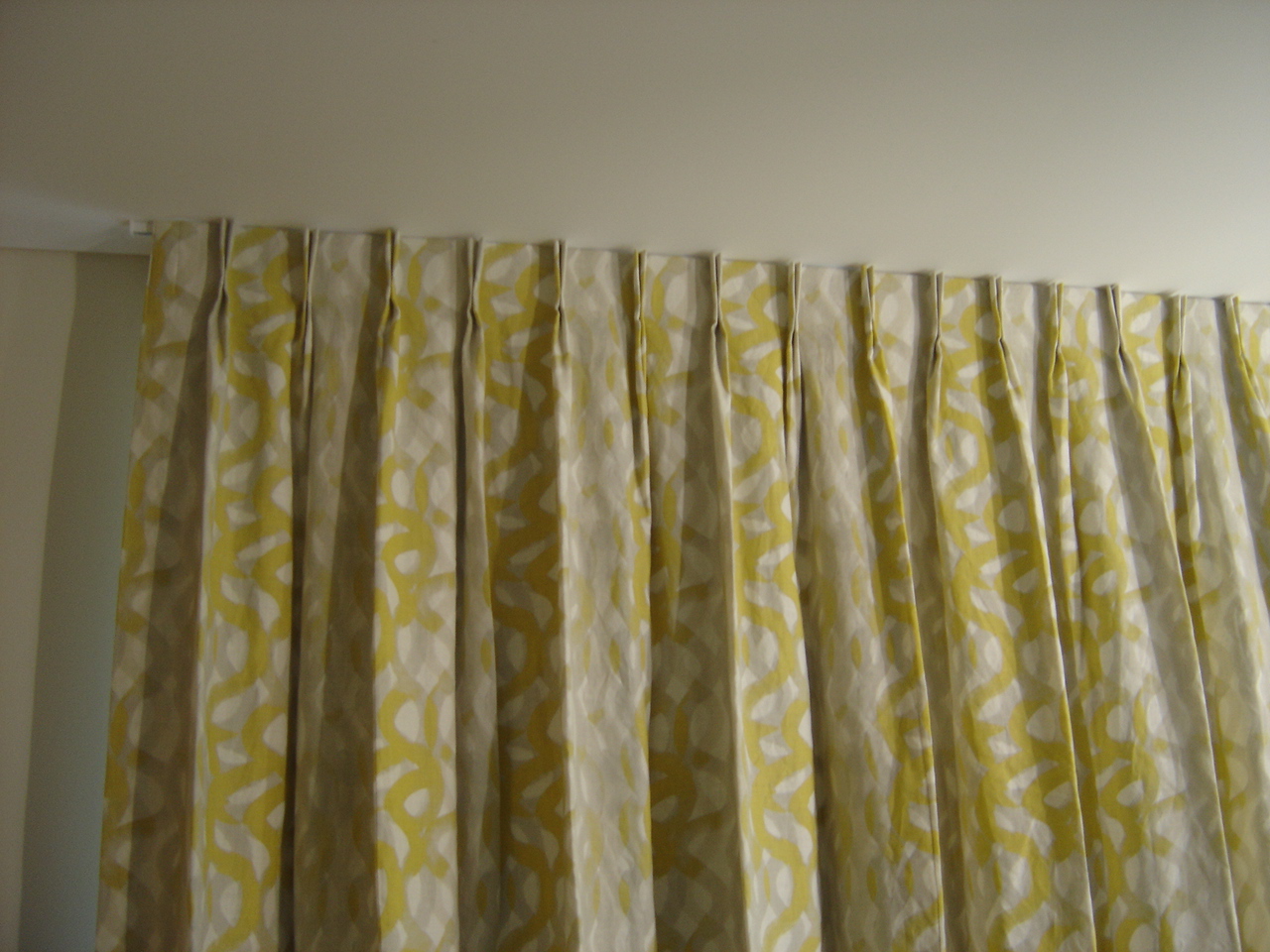 What Is Pinch Pleat Curtains Pinch Pleat Drapes Cleara
